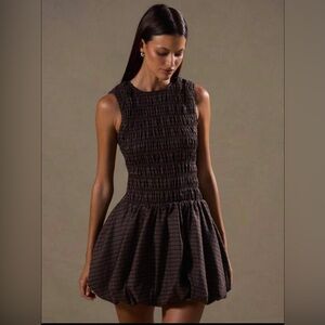 20. MUSERA Elegant  Sleeveless Dress